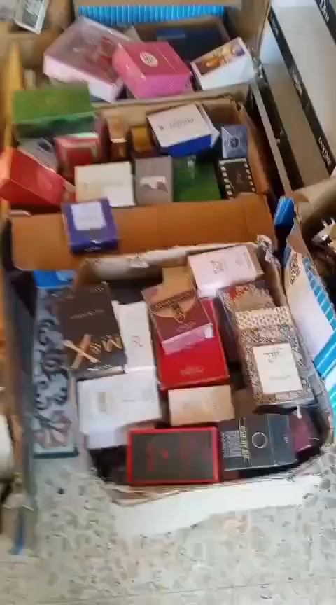 الدال على الخير كفاعله 
منشور للفائدة وباسعار مناسبة ارخص من اسعار الشورجة 
موادصالونات مواد كوزمتك نسائي و رجالي 
للاخ إبراهيم الحلاق 
 للتواصل ***********
