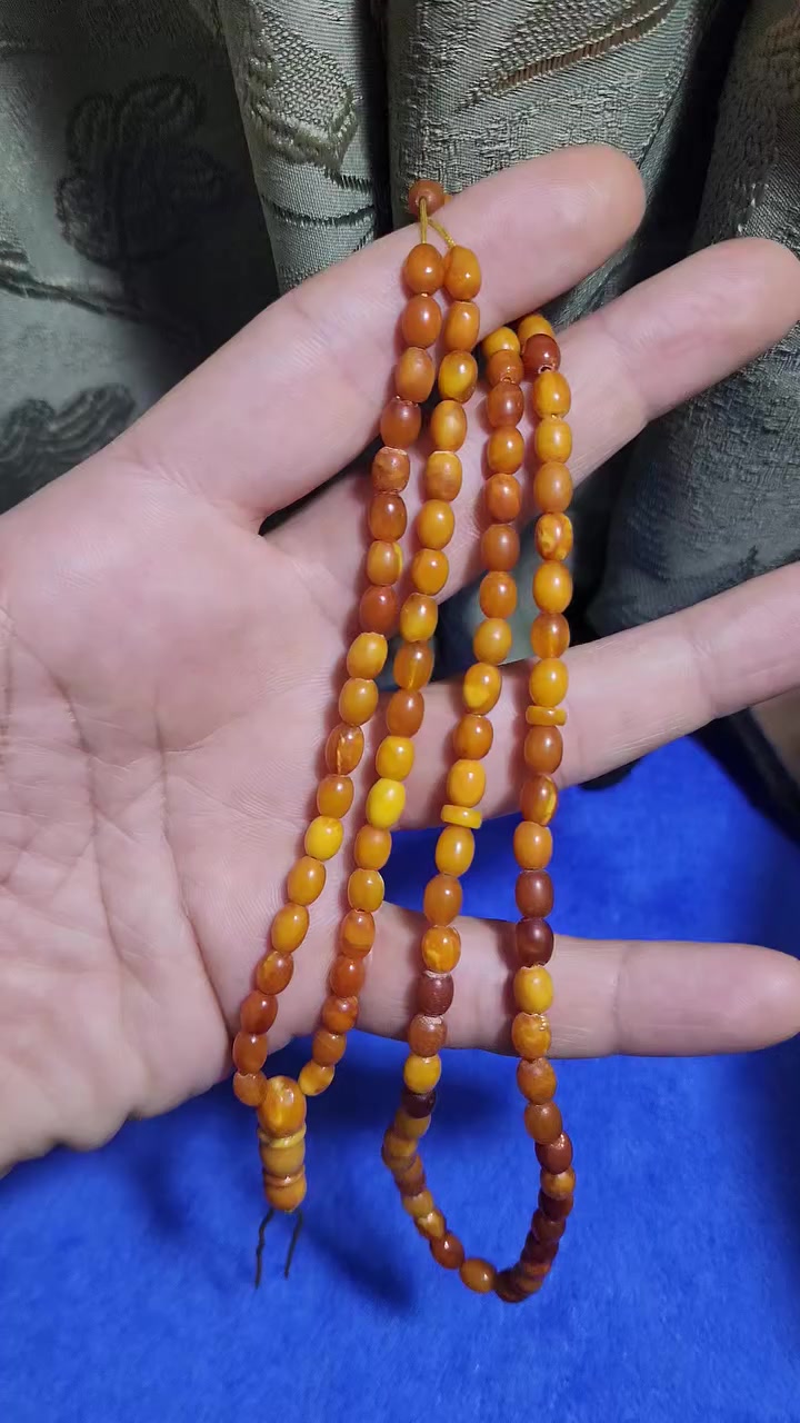 كهرب الماني قديم نواعم اصل عقود
١٠١ حبة

سعر الغرام ١٨ دولار 

للتواصل متوفر واتساب 

***********

متوفر توصيل في بغداد والمحافظات
