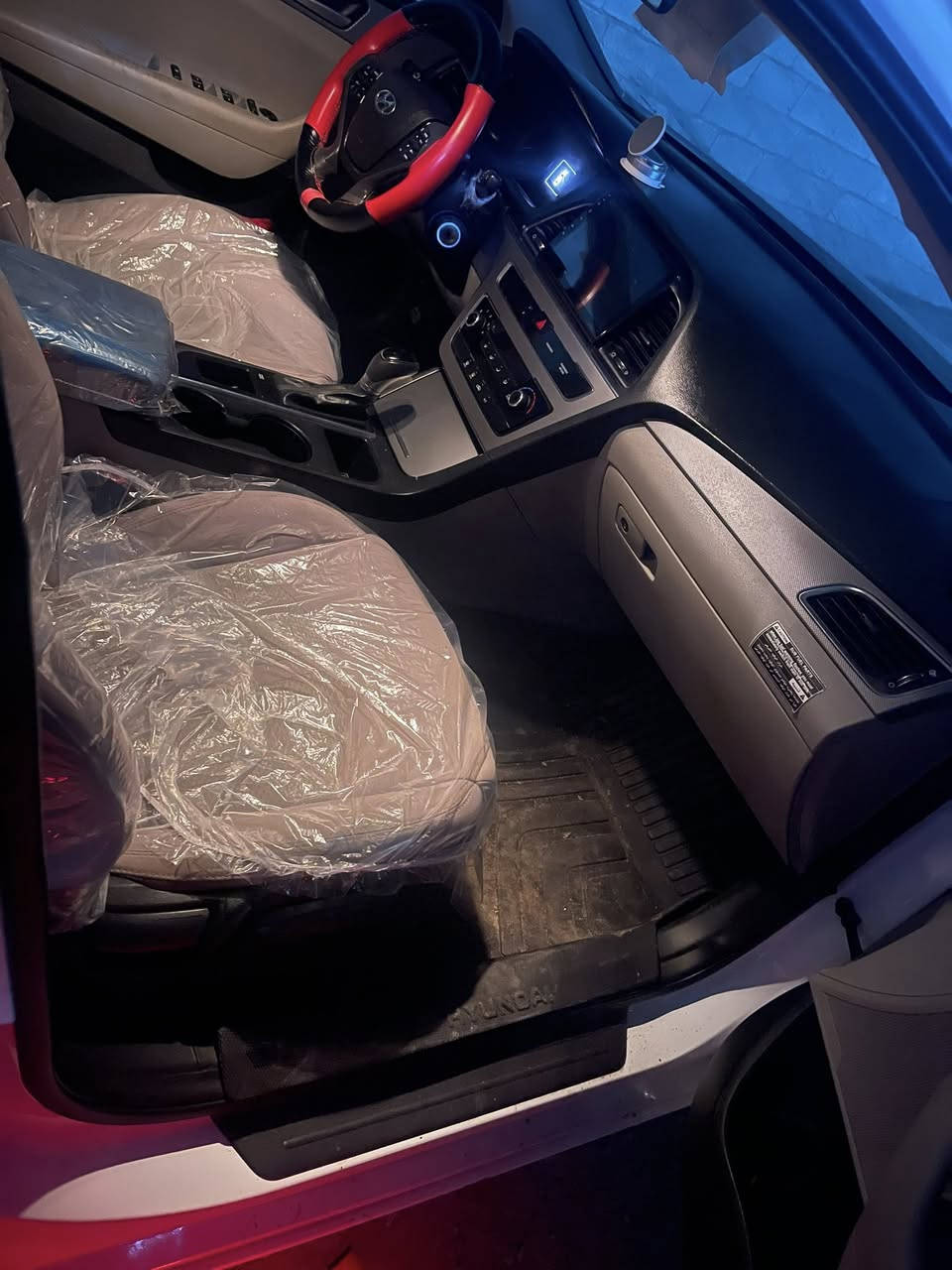 سوناتا 2016 رقم سلمانيه بسمي جديده وجاهزه مكانه ميسان اسعر 115 شراي يتصل
***********
