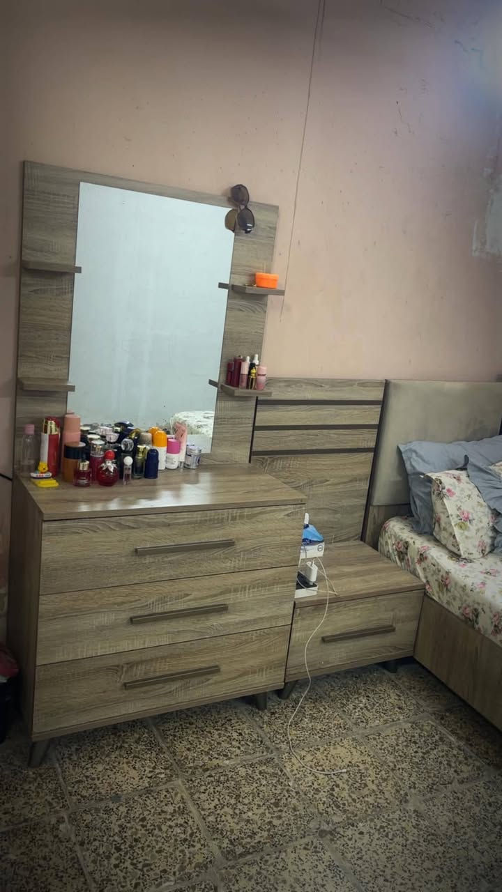 سلام عليكم
غرفه نوم تركيه 5 قطع
نظافه 75%
سعر ٢٦٠ وبيه مجال قليل
بغداد الدوره


**إذا كنت صاحب هذا الإعلان وتريد حذفه لأي سبب، رجاءا أرسل رسالة إلى الدعم الفني**