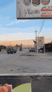 مطعم مع كافه اغراضه ومستلزماته للبيع لعدم التفرغ
العنوان الحسينيه الانتصار مقابل مستشفى حمادي شهاب 
للتواصل ع الرقم ***********
