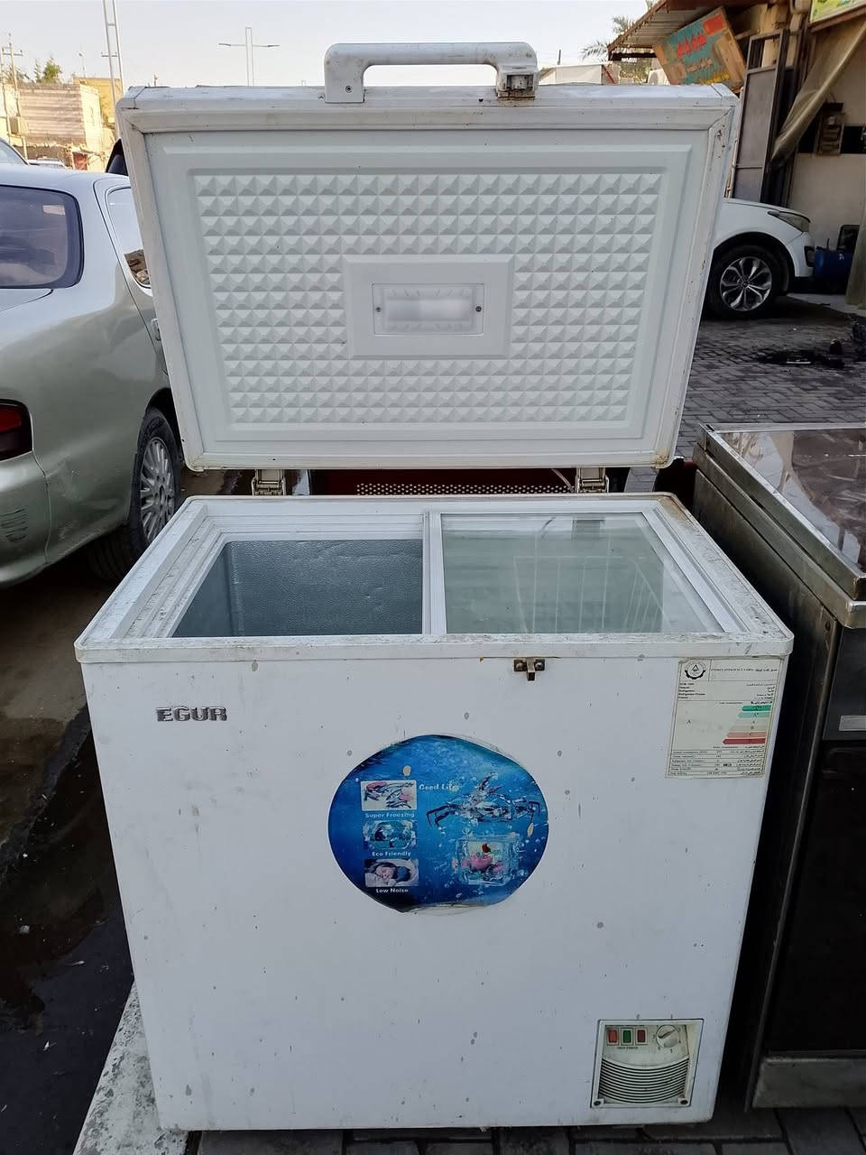 ابو سلام الدبيسي لبيع وشراء الاثاث المستخدم - العنوان البصره القديمه قرب جامع العرب / للاستفسار - اتصل او المراسله على الواتساب - *********** - ***********
