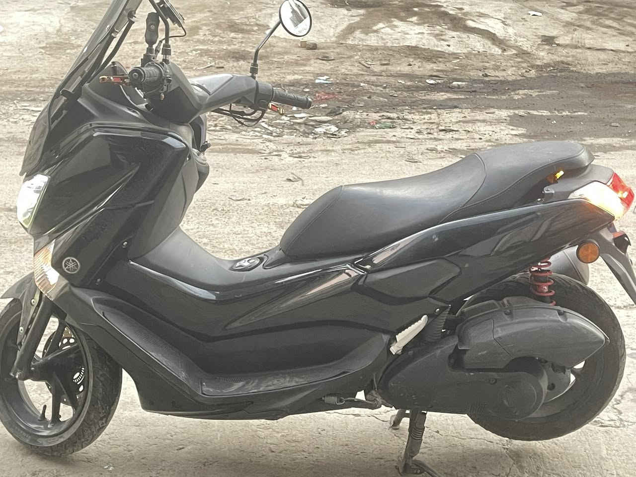 السلام عليكم  ان ماكس  نضيفة

العنوان شارع الضلال 

سعر 13

رقم  ***********
