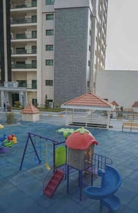 🏡 شقة راقية للبيع في مجمع رويال ستي (البيجيه) 💰 بسعر مناسب جدًا — فرصة...