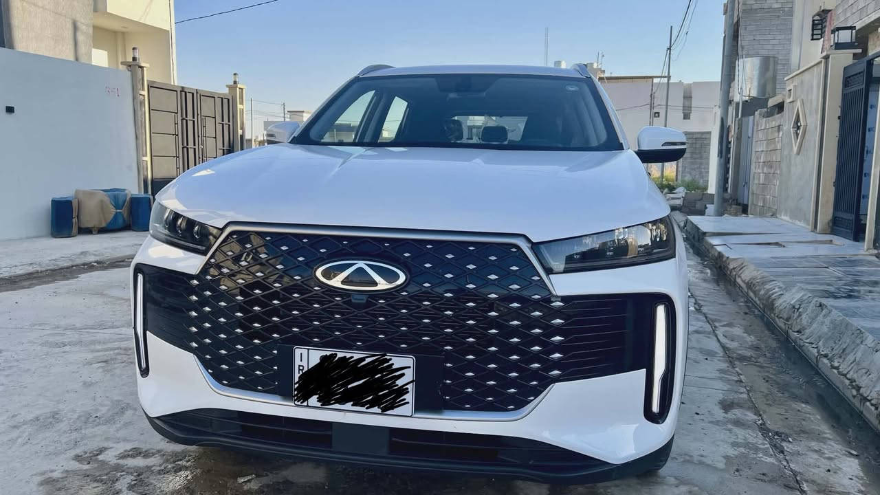 العنوان: للبيع: شيري تيكو 4 برو 2025 بحالة الوكالة (كسر زيرو)
ماشاء الله تبارك الله.. للبيع سيارة شيري تيكو 4 برو (Chery Tiggo 4 Pro) موديل 2025، السيارة بحالة الوكالة تماماً وفوق الممتازة 

​الممشى (العداد): 3000 كم]

​الفئة: [: كومفورت]

​المحرك: [: 1.5 لتر تنفس طبيع]

​اللون الخارجي ابيض

​اللون الداخل اسود]

​🌟 أبرز المواصفات والمميزات:

​شاشة ترفيهية ذكية تدعم Apple CarPlay و Android Auto.

​كاميرا خلفية مع مستشعرات خلفية.

​نظام دخول ذكي وتشغيل بصمة.

​مثبت سرعة

​إضاءة LED نهارية وتصميم عصري وحديث.

​المحرك والجير والمكيف: بحالة ممتازة جداً وعلى الفحص.

​الضمان: السيارة لا تزال تحت ضمان الوكالة الساري.

الرقم اربيل

​💰 السعر المطلوب: [22 مليون] (قابل للتفاوض

علما بالشركة ب26 مليون


**إذا كنت صاحب هذا الإعلان وتريد حذفه لأي سبب، رجاءا أرسل رسالة إلى الدعم الفني**