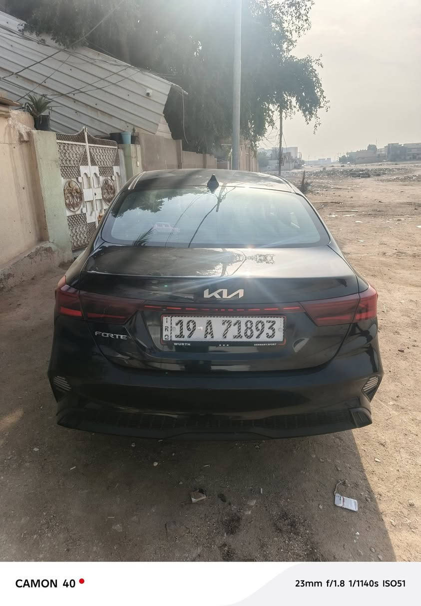 السلام عليكم 
كيا فورتي موديل 2023 للبيع
رقم كربلاء انكليزي بأسمي
مواصفات نص فول المعروفه 
السياره كامله من كلشي صدر حداديه كهربائيات تخم تاير تبريد تدفئه ماشيه 60الف ميل جاهزه من كلشي السعر 153
للأستفسار.. ***********
