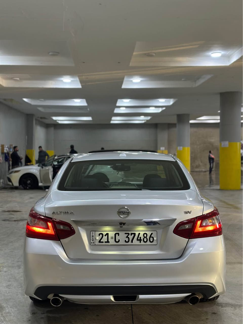 سلام عليكم نيسان التيما2018 مواصفات sv بلاص يعني فول فول مواصفات عدا كوشن جلد سياره رقم سليمانيه بسمنه تريد تحويل تريد وكاله نفس اليوم سياره ماشي 60 الف سياره مبدله كير ماله ب كير التيما2023 يعني بعد بالك صافي من كير.سياره ب امريكا ما عنده حادث جاملغ الخلفي ويه نص البونيد صبغ ب عراق صوره مال سونر موجود ب منشور
مواصفات السياره:
1:ويل كه ب
2:شاشه جبيره
3 :تبريد پيانو
4:كوشن هيتر
5:استيرن هيتر
6:رادار امامي وجانبي 
7:سلايت
8:بصمه 
9:تبريد مركزي
10:اشاره جانبيه
مكان: ديالى/ خانقين
رقم: *********** خناقين, ديالى
