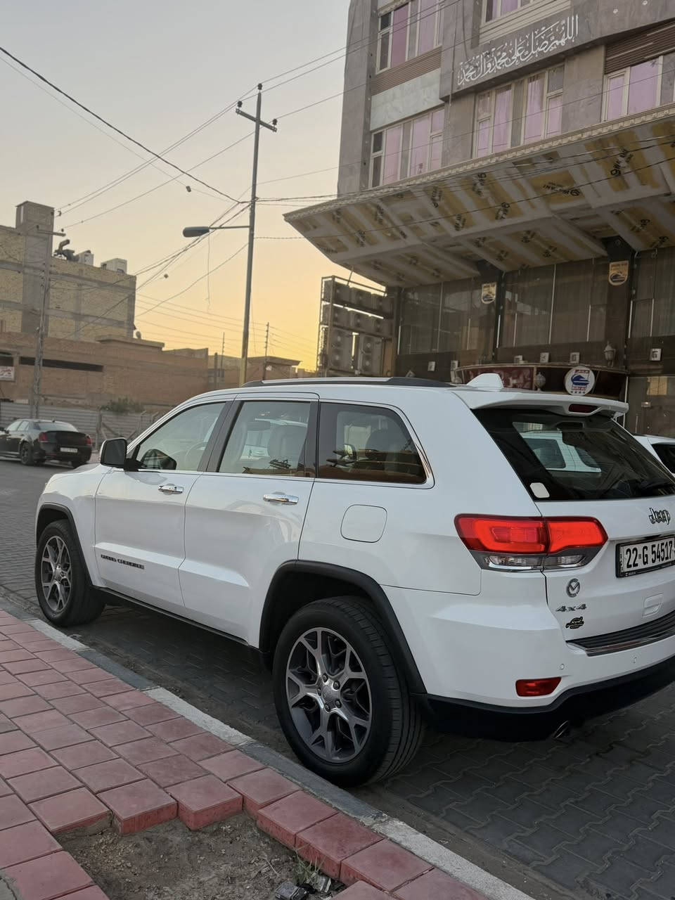 سلام عليكم
سعر مناسب جداً 
جيب لمتد بلاص  2019  خليجي وكاله المهند
رقم اربيل تحويل مباشر 
ماشيه 83 الف 
 فول مواصفات ١/١  شاشات 3 

رادار جانبي وخلفي 
داخل بيجي   
حجم المحرك: 3600
فور ويل 4/4 ماوس 
دبل سلايت بانوراما 
تشغيل عن بعد 
شفتات ستيرن 
جنطه كهربائي شفط 
دبل كزوز خلفي 
حساسات اماميه + خلفية 
بصمه تشغيل بصمه ابواب  
دمامي خلفي بلصندوك
قطعتين تبريد ثلج 
كشن خزن ميموري 3 وضعيات
 مقاعد جلد اصليه (تدفئة+تبريد) 
 كشن خلفية تدفئه 
سيدي بلجكمجه  مع ريموتن تحكم بلشاشه 
مري  شفط 
مري قلاب ويه ال R
الداخل صاج ملكي  
 استيرن كهرباء +  تدفئة
 لايت عدسة زينون يصعد وينزل ويه الستيرن 
زراكات لايت  
بصمات 2 
سياره بدون نقص كامله مكمله مكفوله حتى الدعاميات بدون صبغ بدون بارد فقط الجاملغ الخلفي جهه السايق بي دحجه بسيطه ومصبوغ الدور مالته  والصوره بالمنشور
مكان السياره بالنجف 
***********
السعر 243$ وبيها مجال
