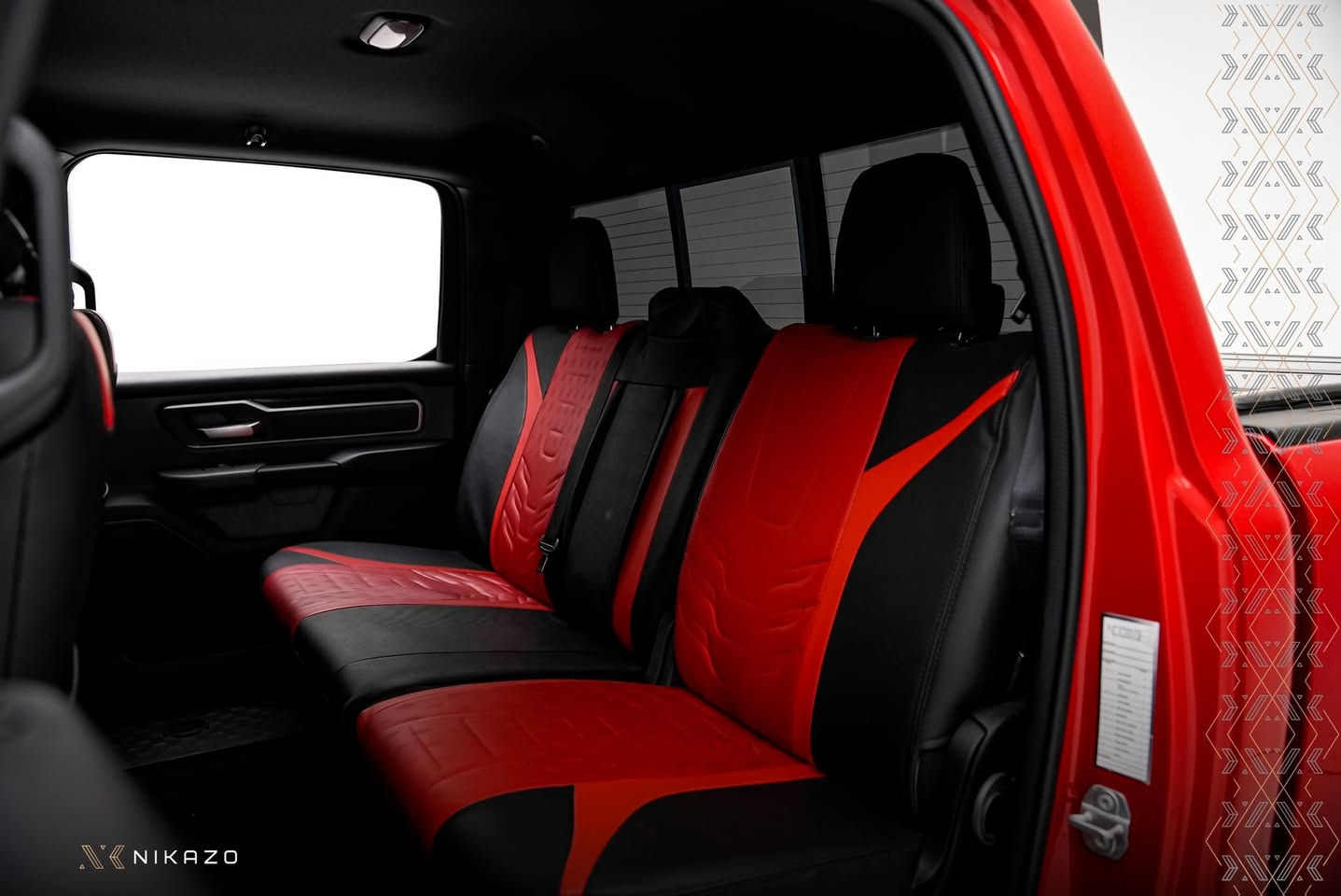 Ram 2023 v8 5700 etourqe
شعندك مراوس رقم شمالي نزله بالتعليقات 

حادثها فقط بنيد وشويه بالجاملغ ومبدلات ثنينهن
وطلع بيها ٣ قطع كلير 
رقم كاتي تترقم شمالي

السياره عليها ادامه كامله يم شركة موتل 
وعليها هوايه اضافات 
لايتات + بك لايتات 
دوسات 
قبغ بدي اصلي ٤ طبقات
دوسه خلفيه 
داخليه جلد اسود واحمر 
تخم تايرات جديد مال وكالة ماركة good year
بلكات جديده 
دهن اكسل وكير ومحرك يم موتل 

مابيها نقص برغي وكلشي بشرط كير محرك شواصي كهربائيات

***********
