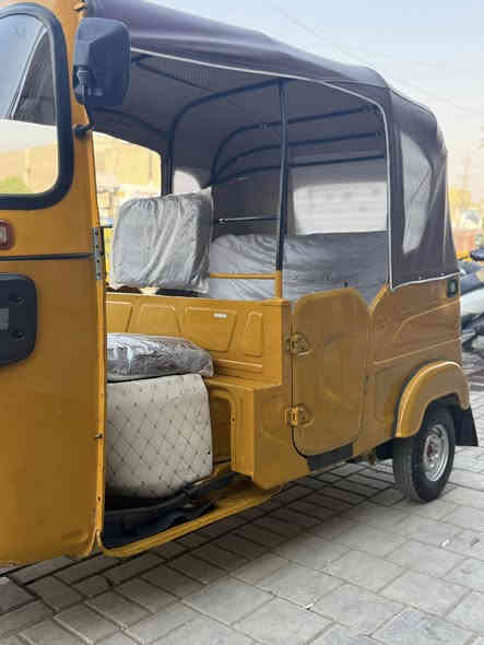 سلام عليكم تكتك 2021 شهر ال 6 رقم وسنويه تحويل ثاني يوم مكفواله من الظربه والصبغ والمعجون مكينه حلوه جديده مكاني الشعب السعر 7200 وبيه مجال بسيط  ***********
