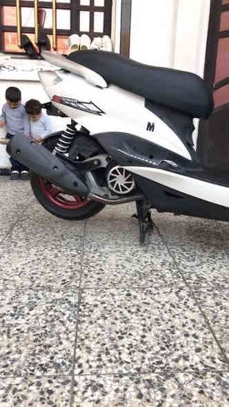 سلام عليكم سكنس مزوده للبيع او مراوس بشي نضيف تفاصيله مكينه تتي مارك 66 كت كامل بيه دراجه مليانه غراض كلجات رياضي رباط خلفي رياضي قبق فلاوين رياضي صالنصه ام الوزه طرب صدر دي واي بيم رياضي فج نيسن تعلاكه رباط دوسات بيهه بعد هواي غراض مكاني بغداد حي العامل سعر خاص رقم ***********
