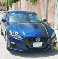 محرك ٢٥٠٠ • بدون صبغ • رقم بغداد مميز