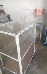 ميز ٣م • سعر مناسب • للبيع