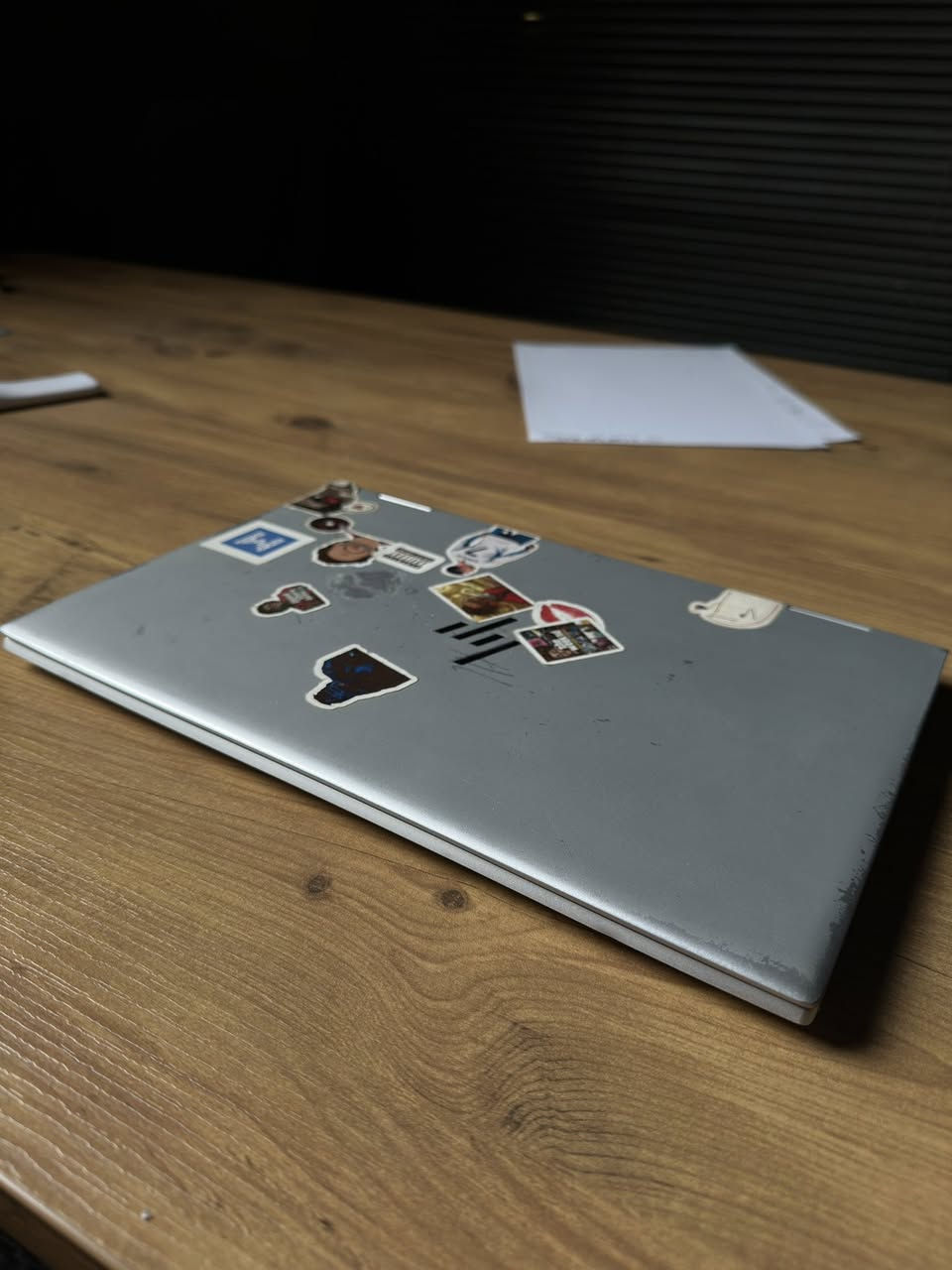 للبيع Elitebook hp

مناسب للبرمجة و التصاميم البسيطة 

السعر:375 ألف

المواصفات:

معالج:core i5 vpro 

Ram:16GB

كارت الشاشة مدمج intel R UHDGraphics

Windows 11 مفعل 

لابتوب جديد استخدام قليل جدا للتواصل على التلكرام 

@ISLER7


**إذا كنت صاحب هذا الإعلان وتريد حذفه لأي سبب، رجاءا أرسل رسالة إلى الدعم الفني**