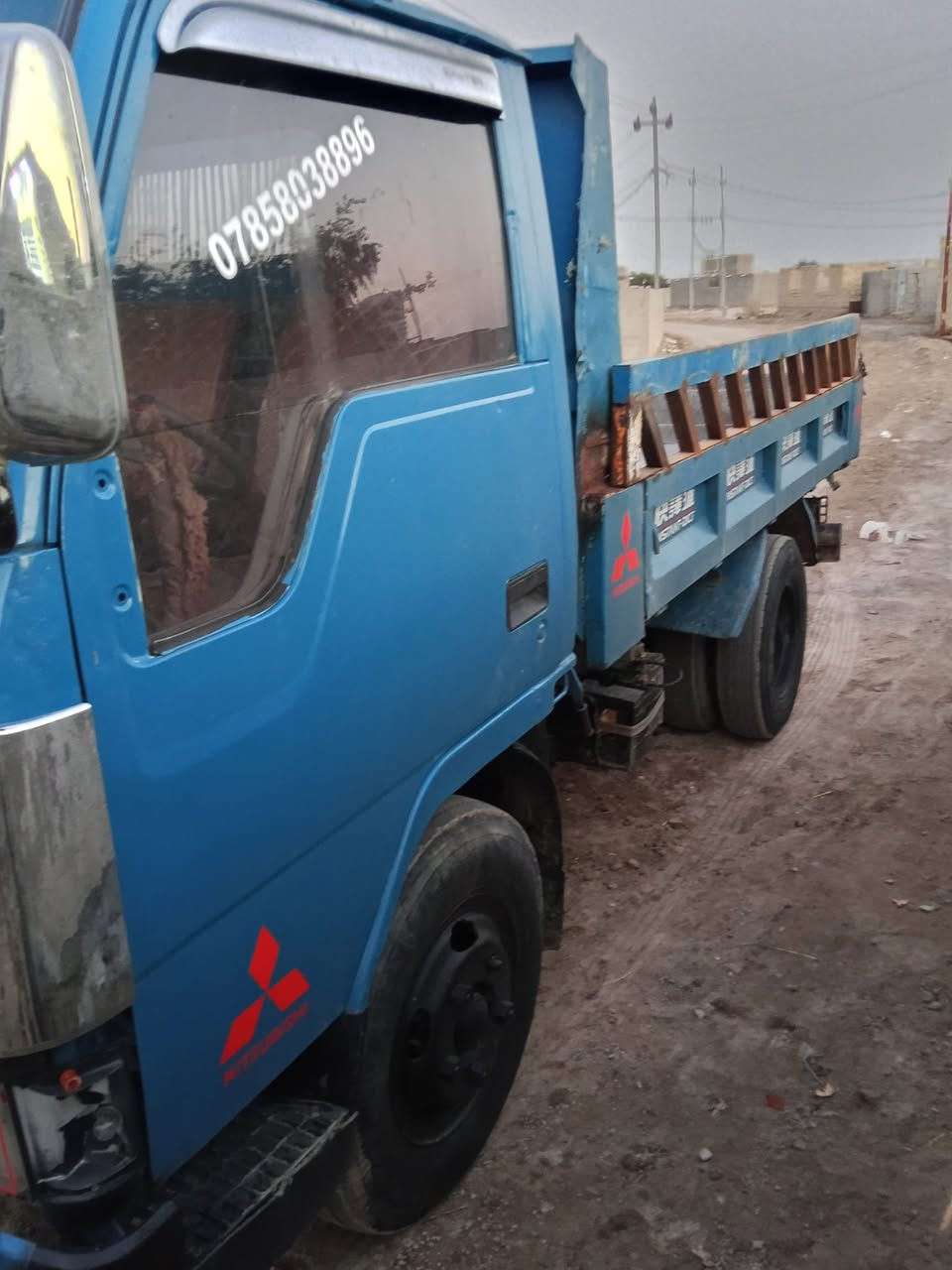 السلام عليكم كنتر العظم ميسيبوشي للبيع موديل 93 ماكينه 33 يعني 108 شاصي ومكينه مكفول عام تخم تاير زوج باتريات كهربائيات كلها شغاله المكان ناصريه قضاء رفاعي السعر 70 وبيها مجال للشراي************
