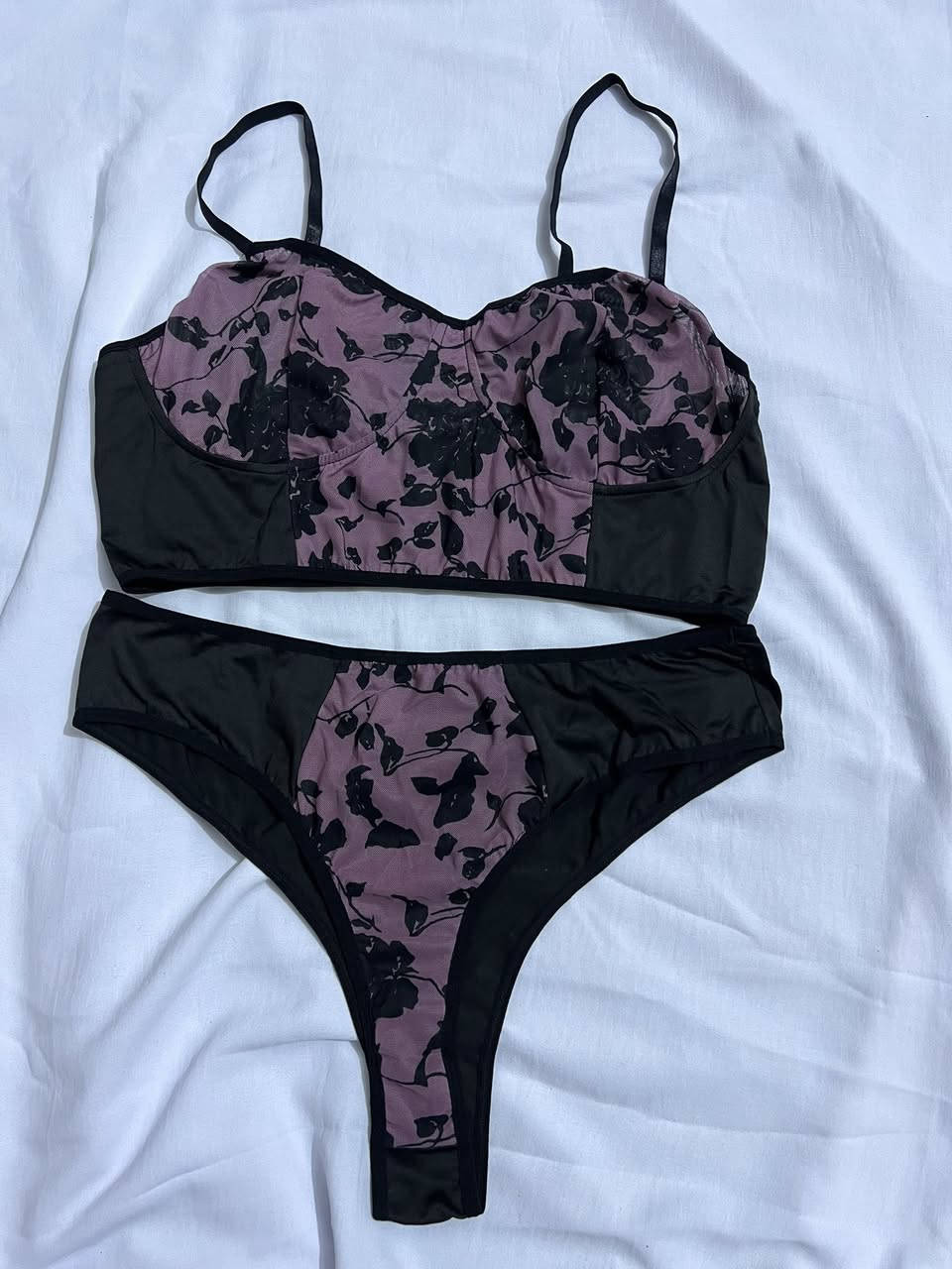 لانجري شي ان مشكل موديلات وقياسات عربيه ( كبيره ) اقل عدد 50 قطعه  وهاي نموذج من البضاعه 
سعر القطعه الفين دينار فقط ( جمله ،جمله ) هذا سعر الجمله


**إذا كنت صاحب هذا الإعلان وتريد حذفه لأي سبب، رجاءا أرسل رسالة إلى الدعم الفني**