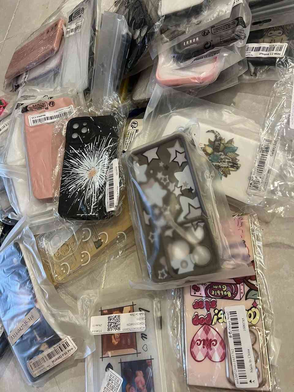 شلعه كفرات مشكله 
خلي سعرك وبالعافيه 
اكثر من 100 قطعه


**إذا كنت صاحب هذا الإعلان وتريد حذفه لأي سبب، رجاءا أرسل رسالة إلى الدعم الفني**