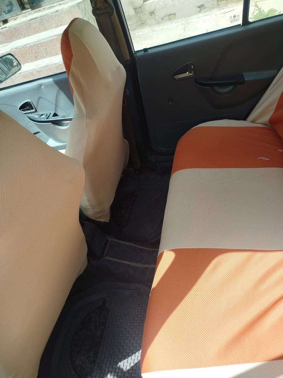 سلام عليكم 
سايبه موديل 10 كير شواصي بلاديه مكينه خيط بخار مكانها ديوانيه سعرها 25 وبيها مجال رقمي ***********
