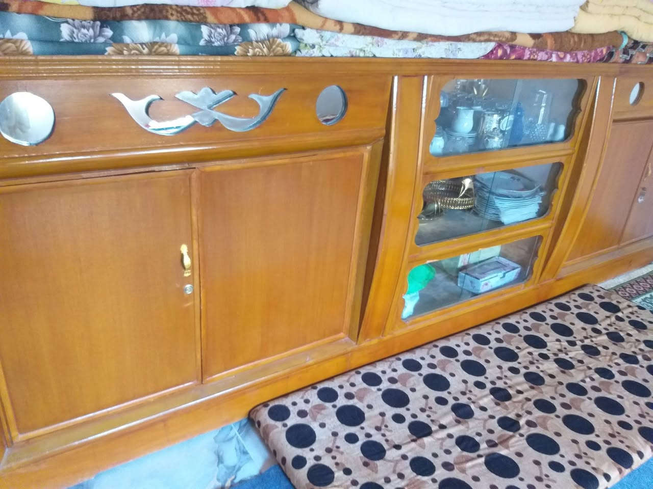 للبيع طباخ ١٢٥ سنك ١٢٥ بوفيه ٢٨٠ المكان السجر ***********
