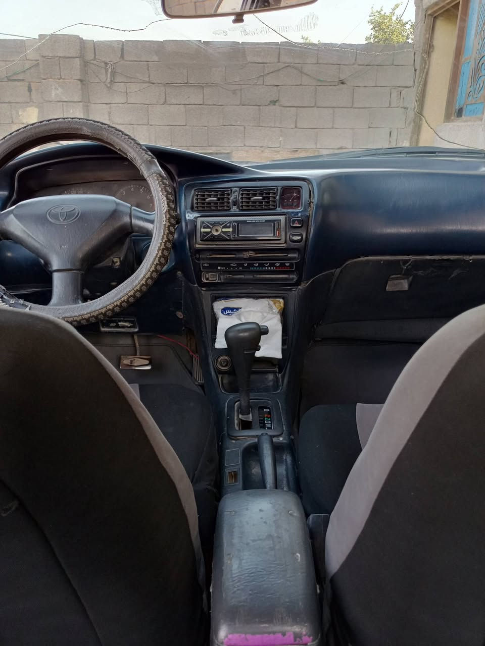 سلام عليكم
كورلا للبيع موديل 93 
سنويه 2029 
رقمها بصره شرط تحويل 
مكينه 1800جديده مكفوله كصه ونقل 
كهربائيات كلها شقاله ماعده التبريد 
العنوان البصره الزبير ***********
