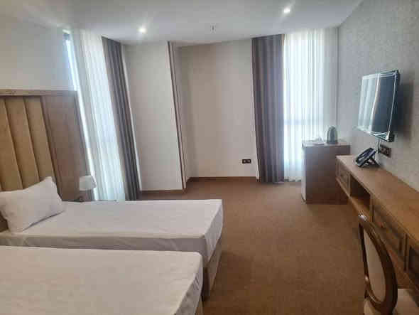 حملة السيدة زينب
للسفر والسياحه
شركه الباقر

_برنامج دولة إيران 🇮🇷

🔸️ 1- فندق اربع نجوم حقيقة 🏯

🔸️ 2- ثلاث وجبات بوفيه مفتوح 

🔸️ 3- باصات Vip رجل أعمال 1+2 🚎

🔸️ 4- والفندق الذي في قم درجة ثانية
           بدون طعام

🔸️ 5- ثلاث ليالي في مدينة قم

🔸️ 6_ اربع ليالي في مدينة مشهد

🔸️ 7_ مزارات مدينة مشهد هي كالآتي:
          ياسر وناصر + قدم الأمام الرضا
          + خدام الإمام الرضا + جبل النور

🔸️ 8_ سياحة مدينة مشهد هي كالآتي:
          حديقة حيوانات+ حديقة باق مشهد
          + مدينة العاب + شمال مشهد
          
🔸️ 9_ مزارات مدينة قم هي كالآتي:
            45 علوي وعلوية + وبستان العلوي

🔸️ 10_ زيارة اختيارية الى الإمام الخميني
             وتسوق في المولات

🔸️ 11_ سعر الرحلة هي 200 الف دينار فقط

🔸️ 12_ العنوان.. ذي قار قلعة سكر شارع الكواظمه مقابيل اسواق امجد القيسي بأدارة

 أركان ابو باقر
11/ 20/ 2025 

***********
***********
