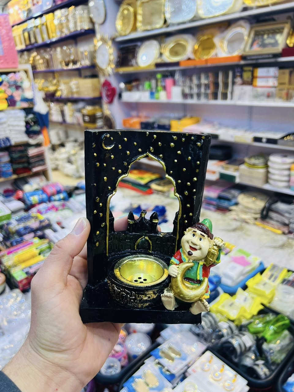 #الراوي_للمواد_المنزلية 

مبخرة فنانيس رمضاني 

السعر 5,000 الف فقط


**إذا كنت صاحب هذا الإعلان وتريد حذفه لأي سبب، رجاءا أرسل رسالة إلى الدعم الفني**