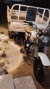 سلام عليكم ستوته اوراق مديل 2013
مكينه جديده كهربائيات شغاله ماعده بس لبك لايت
ستوته خير من الله ع الفيس والواساب متواجد رقم الهاتف ***********
***********.     مكاني ناصريه مركز
