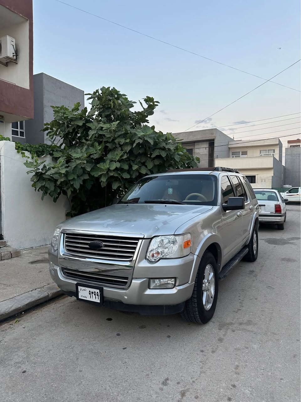 فورد يكسبلورر موديل ٢٠٠٨ كير و مكينه ده بل اكسن بشرط ٤ تايرة جديد ده عم و برين و وه رگه راو بشه رط سياره ي مزايده سياره كه لوك لوكه نرخي ٦٥ مجال 
*********** عميدي, دهوك
