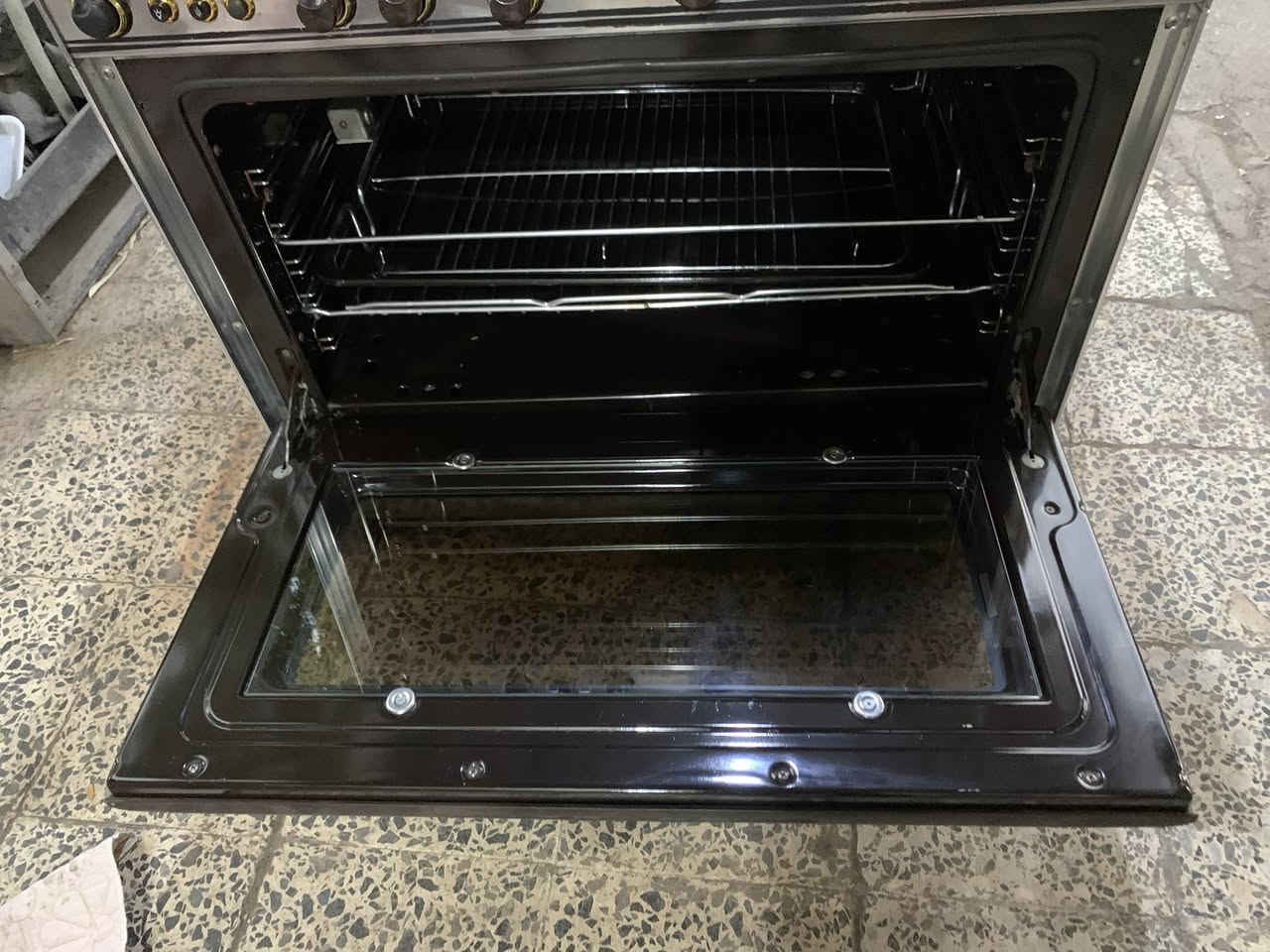 للبيع طباغ كريازي المصري اصل باب اول شرط جديد مامستغدم هواي غراضه كامله كهربائي شغال داخل فرن بعدها جديد گلوب يشتغل جداحه شرط طباغ مال بيت سعر 290 الف بيها مجال بصيط عنوان كركوك شورجه *********** بيها واتساب 

طه باغي كريازي بؤفرؤشتن مصري اصلي باب اول زؤرتازه يه كه م به كارهاتوه هه موو ئه شياي كامله ناوفرني تازه ماوه كاره باييي ئيش ئه كا چه رخي گلوپي طه باغه كه هي ماله زؤر ايشي نكردوه سعري ٢٩٠هه زار مجالي بصيط شوين كه ركوك شورجه لاي فلكه ي مامه ريشه *********** واتسابي له سه ره
