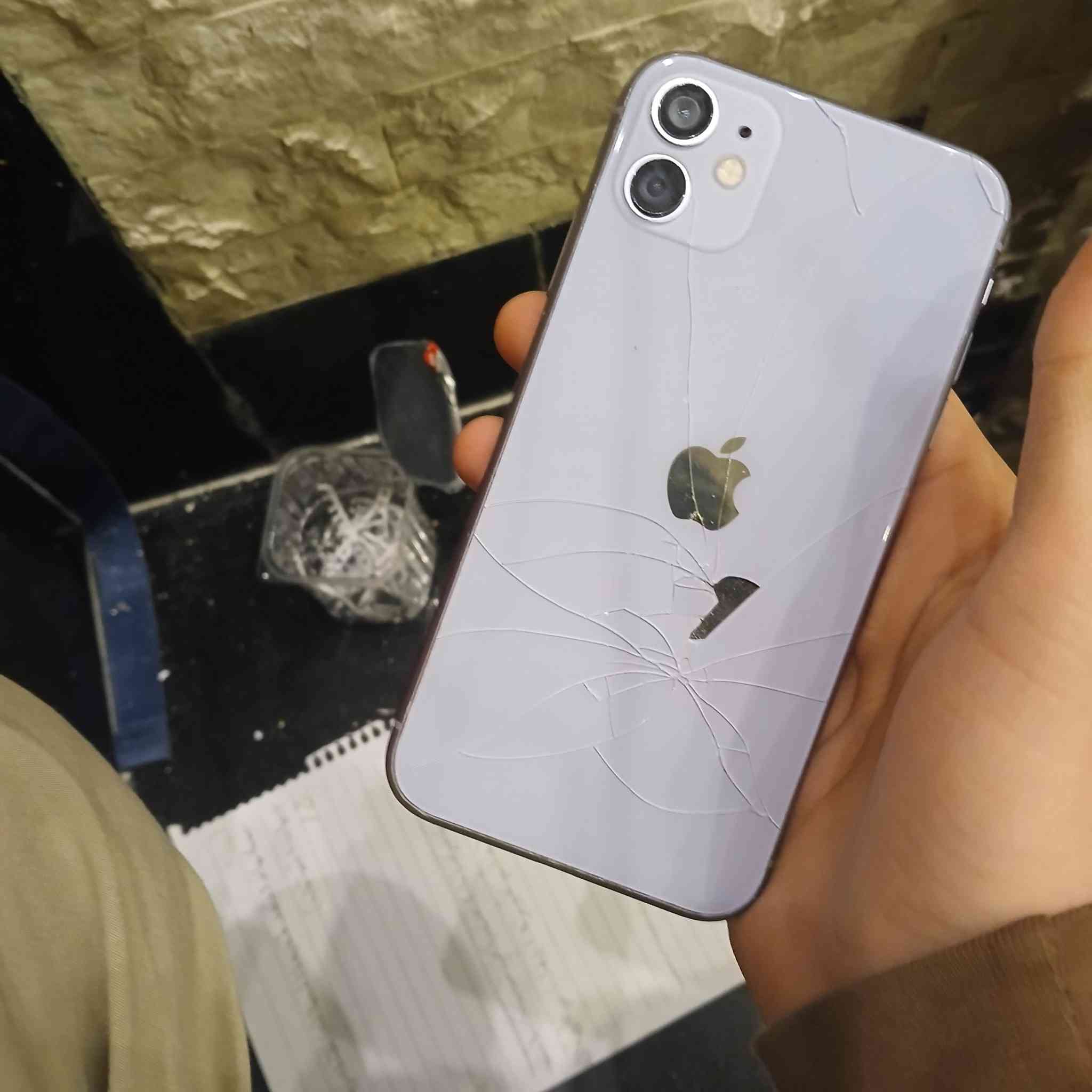 السلام عليكم
11عادي 
يرهم مراوس مع ايفون فقط 
 
مبدل بطارية 100
مبدل ضهر ومكسور
تك سيم
ذاكرة ٦٤ 
بس يرادلة فلاتة مال دكمة التعلي ولتنصي 
مكاني موصل  ايسر
سعر 200 الف وبي مجال بسيط 
يرهم مراوس مع ايفون فقط


**إذا كنت صاحب هذا الإعلان وتريد حذفه لأي سبب، رجاءا أرسل رسالة إلى الدعم الفني**