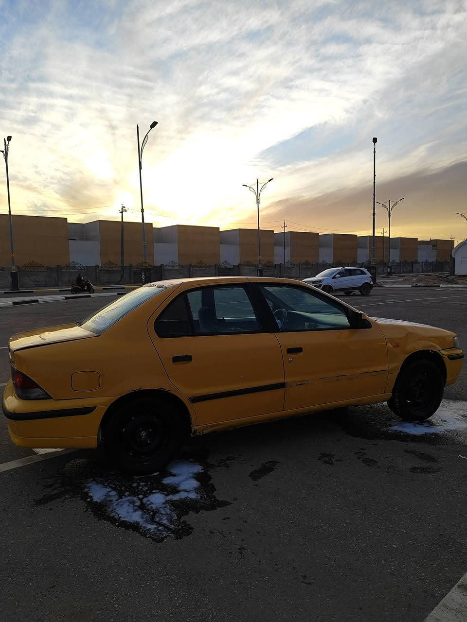 سلام عليكم/سمند مديل 11 رقم بابل مصفره هيئه و غرمات سنويه لل 28 حداديه زينه تخم تاير جديد كهربايات شغاله تبريد عوزه بس  كمبريسر  ربط سياره كدام عينك تجي و شوف محركه بيه خيط بخار بيه ضربه بل جاملغ خفيفه موضحه بل صوره سعر 25بيه مجال 
مكاني كربلاء رقم هاتف *********** تصال فقط ما متواجد على فيس
