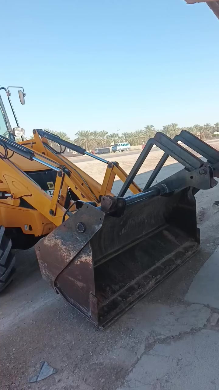 اسلام عليكم 
حفاره جي سي بي للبيع 
2014 
اتصل عله هذه الرقم ***********
