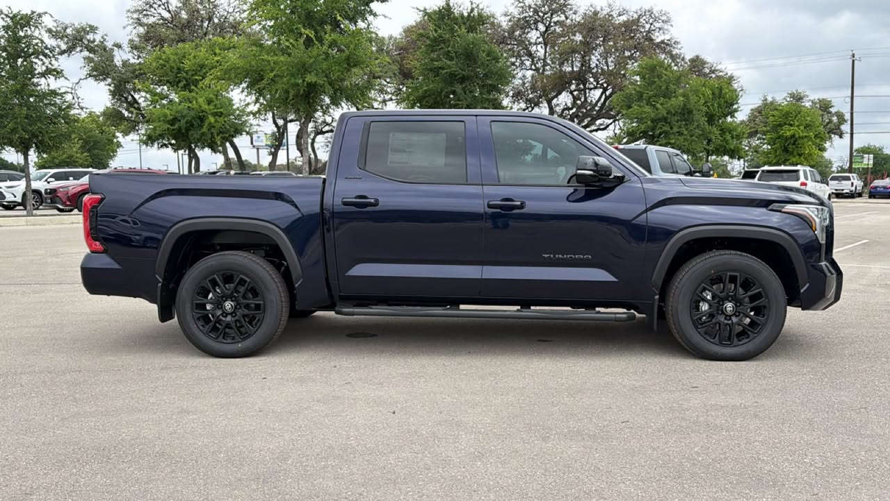 البيع بسعر البنك المركزي ..
🇺🇸2026 TOYOTA TUNDRA LIMITED
🇺🇸تويوتا تندرا ليميتد 2026
🇺🇸كلين تايتل 
🇺🇸مدة الوصول 50يوم 
🇺🇸موقع السيارة ولاية تكساس .بورن 
💎محرك بنزين i-FORCE V6 مزدوج التوربو (سعة 3.4 لتر).
💎عجلات ألومنيوم قياس 20 بوصة.
💎مقاعد مكسوة بجلد "SofTex
💎مقاعد امامية مدفئه مبرده 
💎فتحة سقف بانوراما
💎نظام صوتي متميز (JBL) بـ 12
💎Apple CarPlay/Android Auto
💎نظام التحذير من الاصطدام الأمامي واكتشاف المشاة.مثبت السرعة التكيفي الذكي.نظام التحذير والمساعدة في البقاء داخل المسار.مراقبة النقطة العمياء (BSM) مع تنبيه حركة المرور الخلفية.كاميرات محيطية بزاوية 360 درجة.
تواصل خاص ..


**إذا كنت صاحب هذا الإعلان وتريد حذفه لأي سبب، رجاءا أرسل رسالة إلى الدعم الفني**