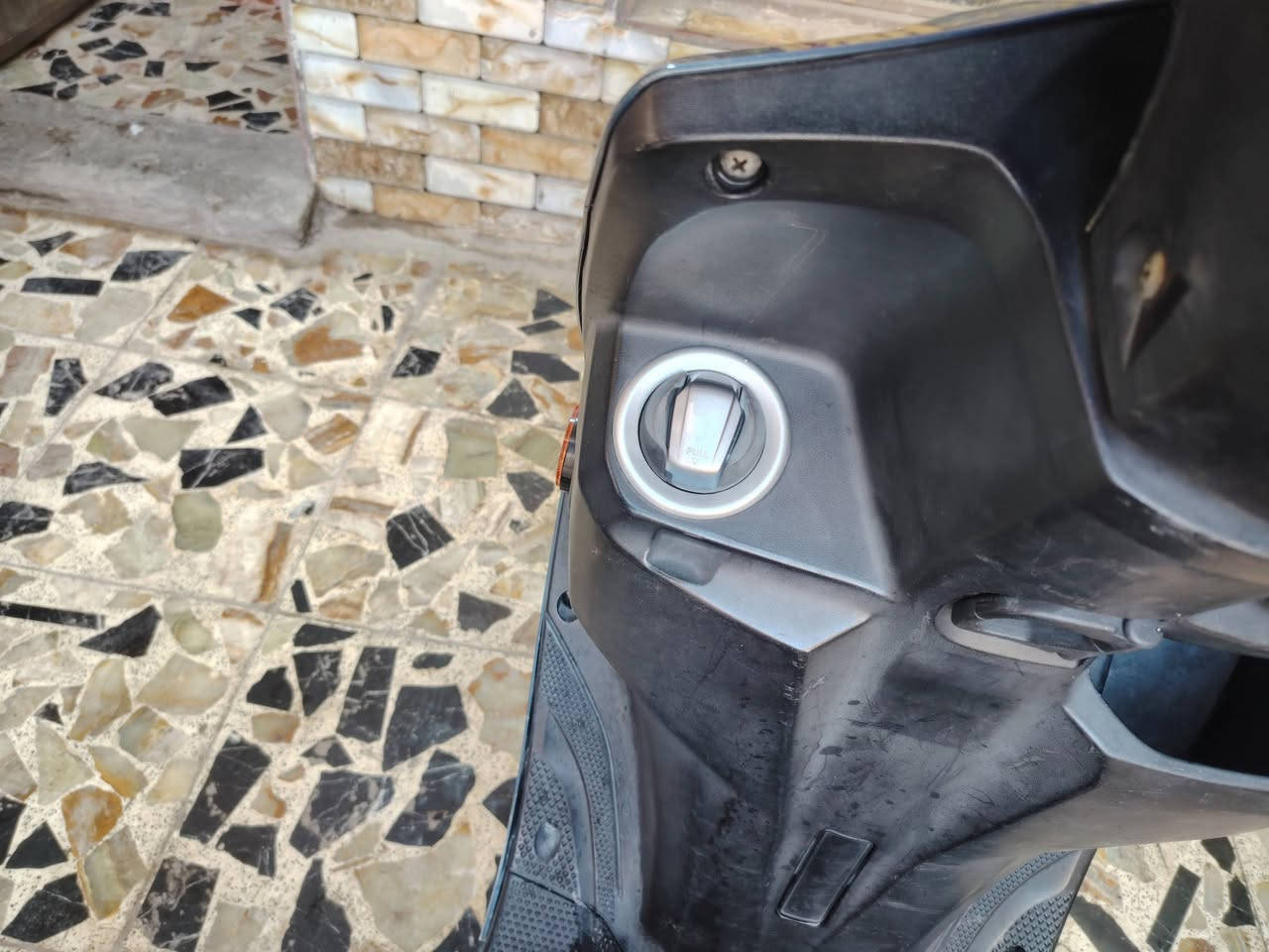 لبيع دراجة كزز حديث الياباني قبق نفق نضافتة 80٪ سعرها ٨٥٠الف العراقي شراي يخابر خادم ***********
