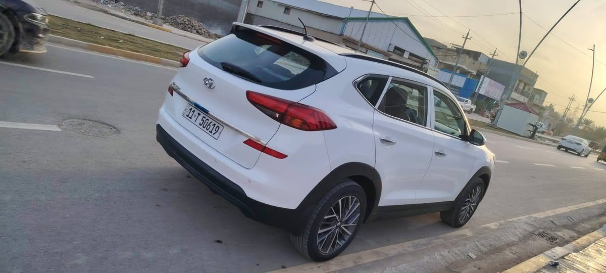 توسان مديل 2020

رقم بغداد انكليزي 

سياره مكفوله كفاله عامه  فول موصفات

رقم:  ***********
