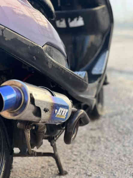 سلام عليكم دراجه ماكس عدله للبيع مفتوحه فتحه وحده صالنصه رياضي كلج امامي رياضي كفرات لونين الدراجه هندر المكينه خير من الله السعر 375 وبيه مجال بسيط مراوس بأربعه كير او عدله  مكاني الصويره

***********
