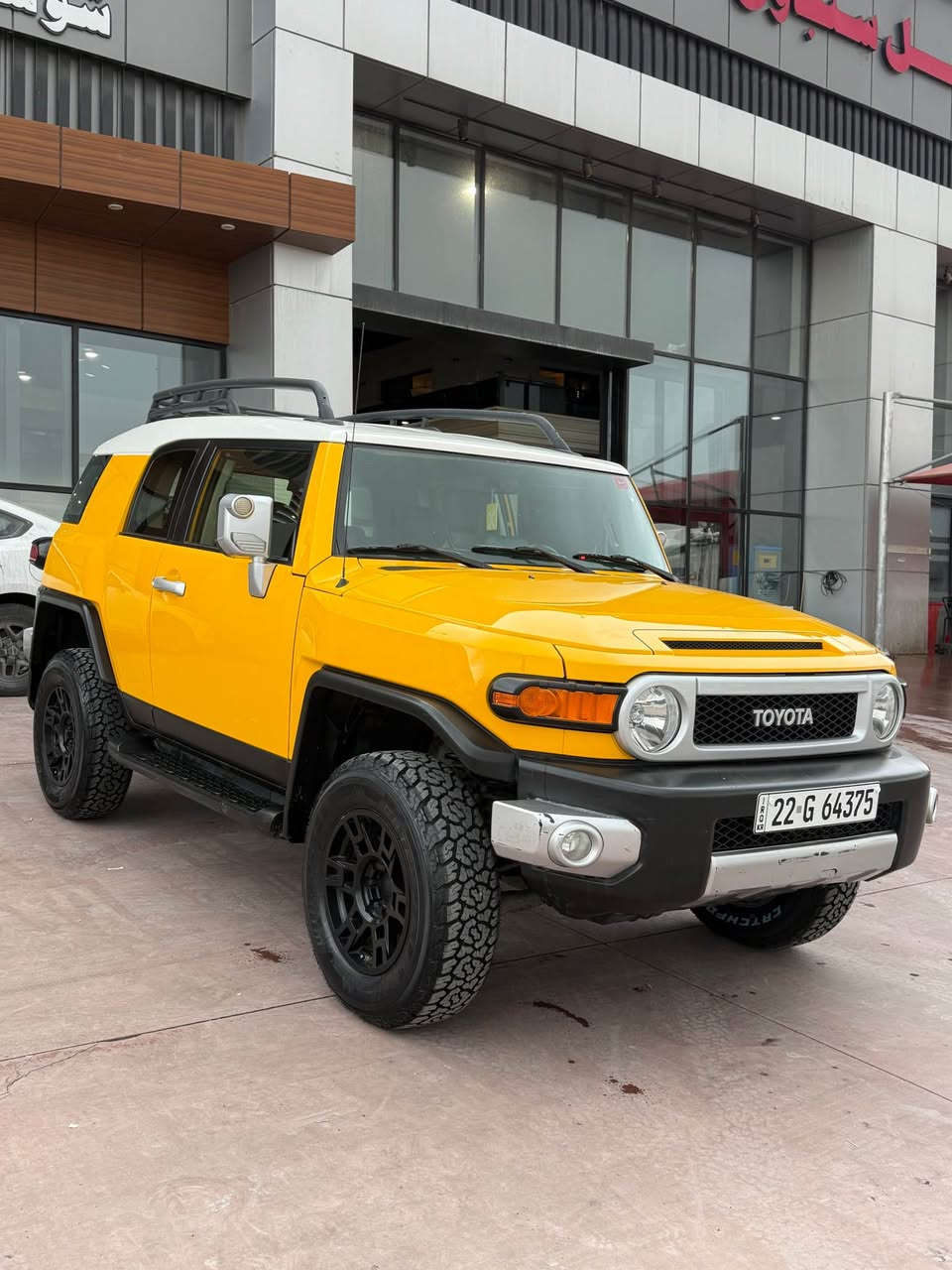 تويوتا كروزر(FJ) موديل ٢٠١٩ ره نگى زه رد مواصفات دبل تانكى و سپير له پشتى و ئيمپى فاير سه ياره كه ده عامى لؤ   ده عامى صبوغى نيه ٣ جئى بچووك تعديلى هه يه بئ ارباگ بئ ژوورئ ٤ تايه ى نويي له سه ره بئ ته قه و ره قه يه 
ره قه م و سه نه وى و فحص و هه ززه ى هه موو تازه نوئ كرايته وه گير و مكينه و كاره باييات هه موو به شه رته
٩٠٠٠٠ كم رؤيشتييه
نرخ/ ٢٨٥ وه ره قه و مجال
ناونيشان/ هه ولير
ژ.م/ *********** أربيل, العراق
