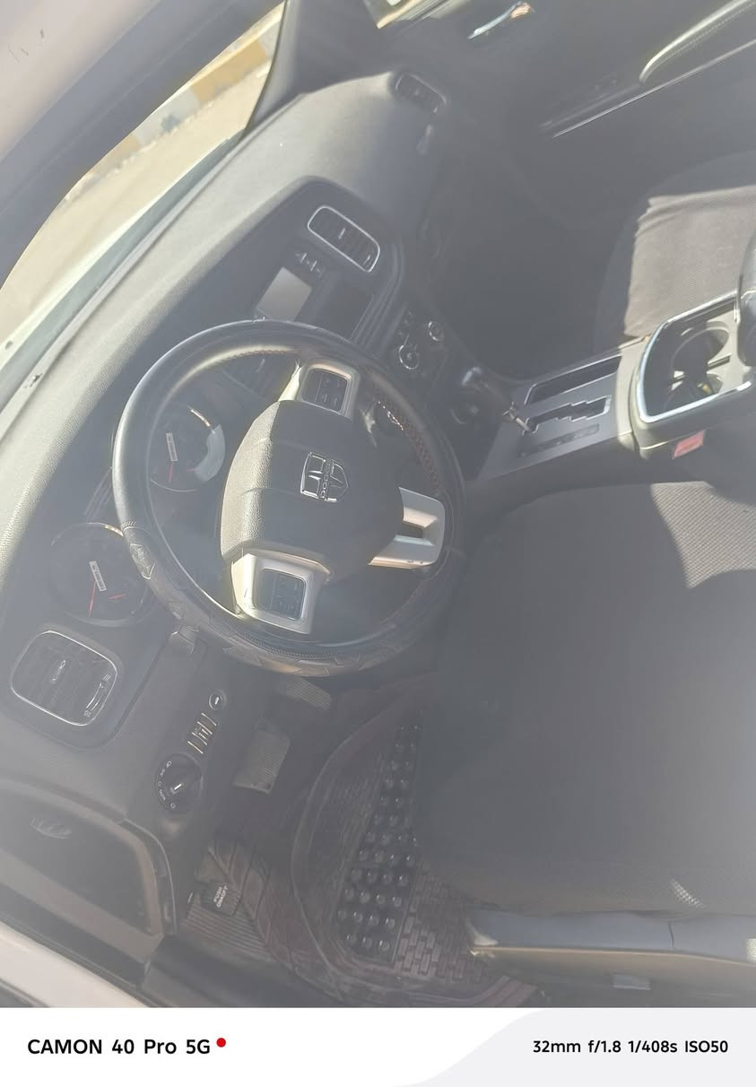 جارجر أدوات موديل 2013 كص جنطة تخم تاير حدادية تبريد كير مكينة خير من الله السعر 50 وبيهة مجال 
الرقم ***********
