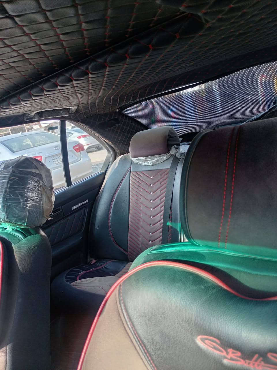 السلام عليكم اخوان عندي بي ام حجم 520كير عادي محرك كبس السياره نظيفه مال بيت صبغ جماليه تشغيل عن بعد قفل مركزي شاشه حار بارد موديل 91 السياره بسمي رقم دولي نينوئ  السعر خابر واستفسر هاذه رقم الهاتف ***********
