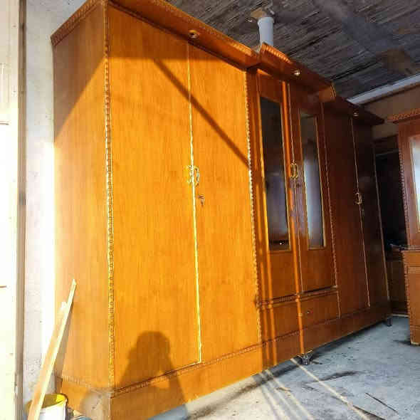 غرفه صاج 6باب 
كلش حلوه ونضيفه اي عيب مابيها الضهر جرجوبه شد براغي 
#وسعرها_كلش_مناسب_350_الف فقط
غرفه كامله مابيها اي نقص 
العنوان جلولاء سوق السبت محل ركن ابيض بصف ابو السمج بل ضبط يتوفر توصيل لجميع مناطق ديالى بسعار مناسبه للتواصل واتس او تصال 
***********
