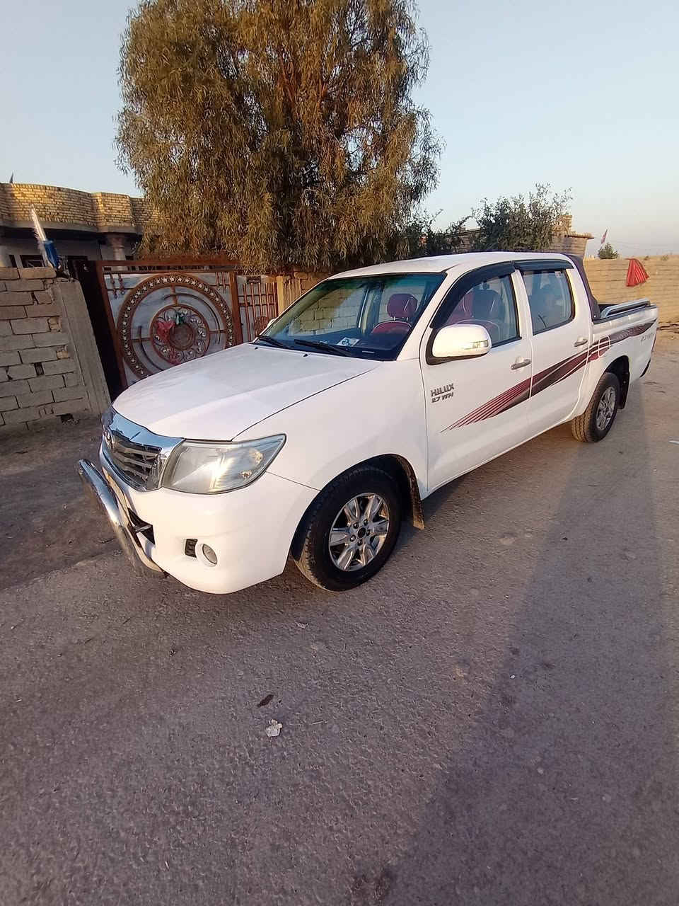 سياره نوع فلاونزه موديل ١٢ شاصي ١٩ كويتيه مكينه لابخير ولاتنقيص
ضربه خفيفه عله القماره مرجعينه عله البارد رقم التلفون لتواصل سعر ١٤٥ وبيها مجال لشراي 
*********** ابو محمد
