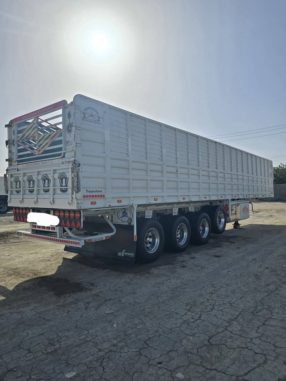 للبيع عربانه 4 محاور ***********
