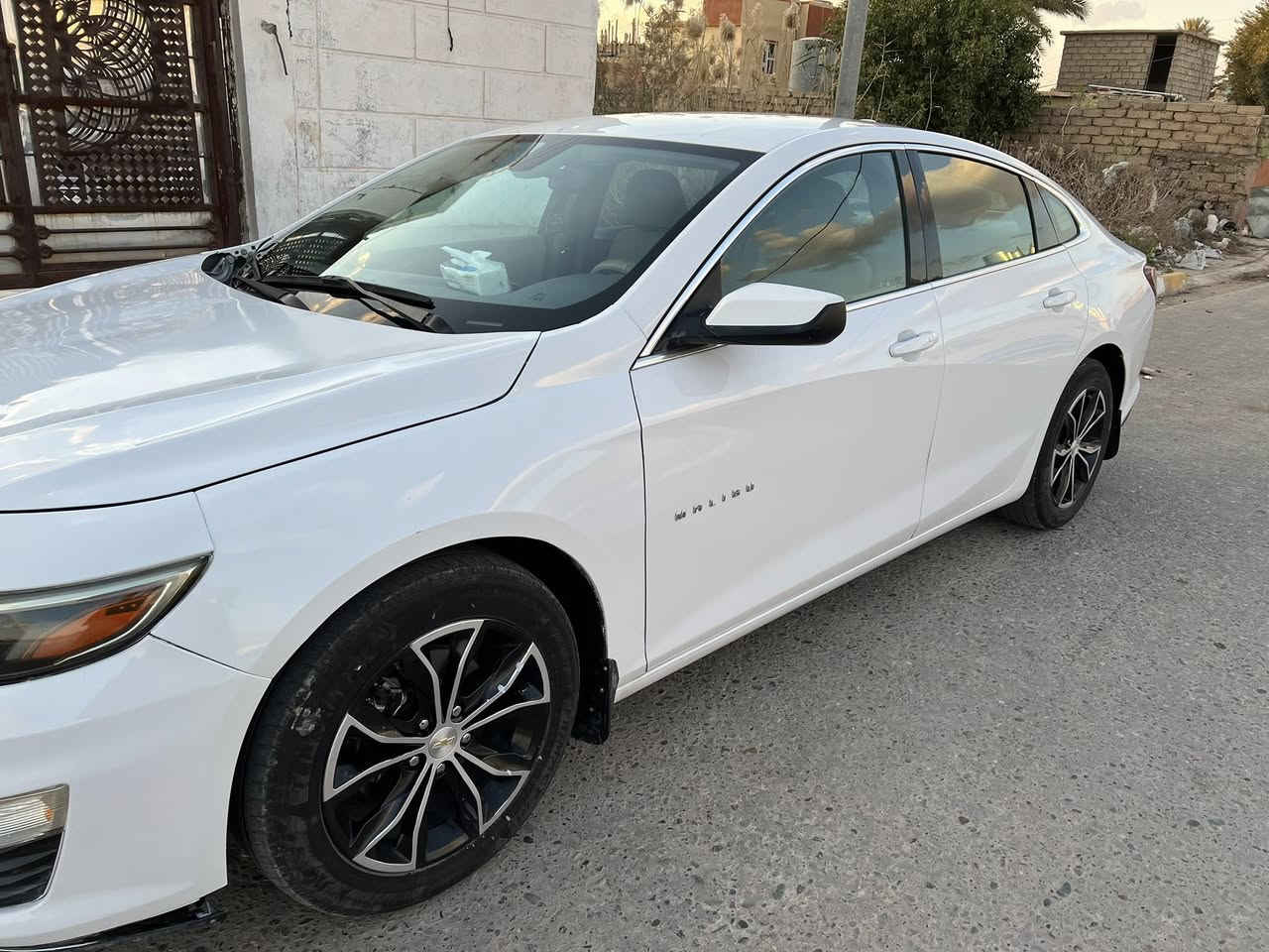 السلام عليكم ماليبو 22 رقم نينوى معوقين  LT محرك 1500تيربو  ضرر قطعتين جاملغ وبنيد السعر 100 سيارة جاهزة 
***********
