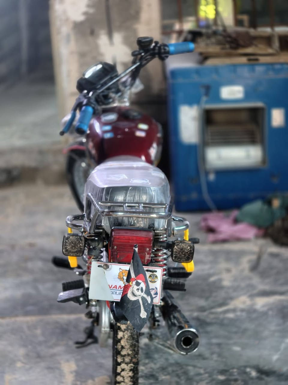 يالله او 
سلام وعليكم شباب عندي دراجه البيع سونك23المحرك شرط ما مفتوح كهربايات  كله شقاله سكني كركوك طاب زاوه هاذا رقمي *********** او المو شراي لا يتعبني الخاص مفتوح
