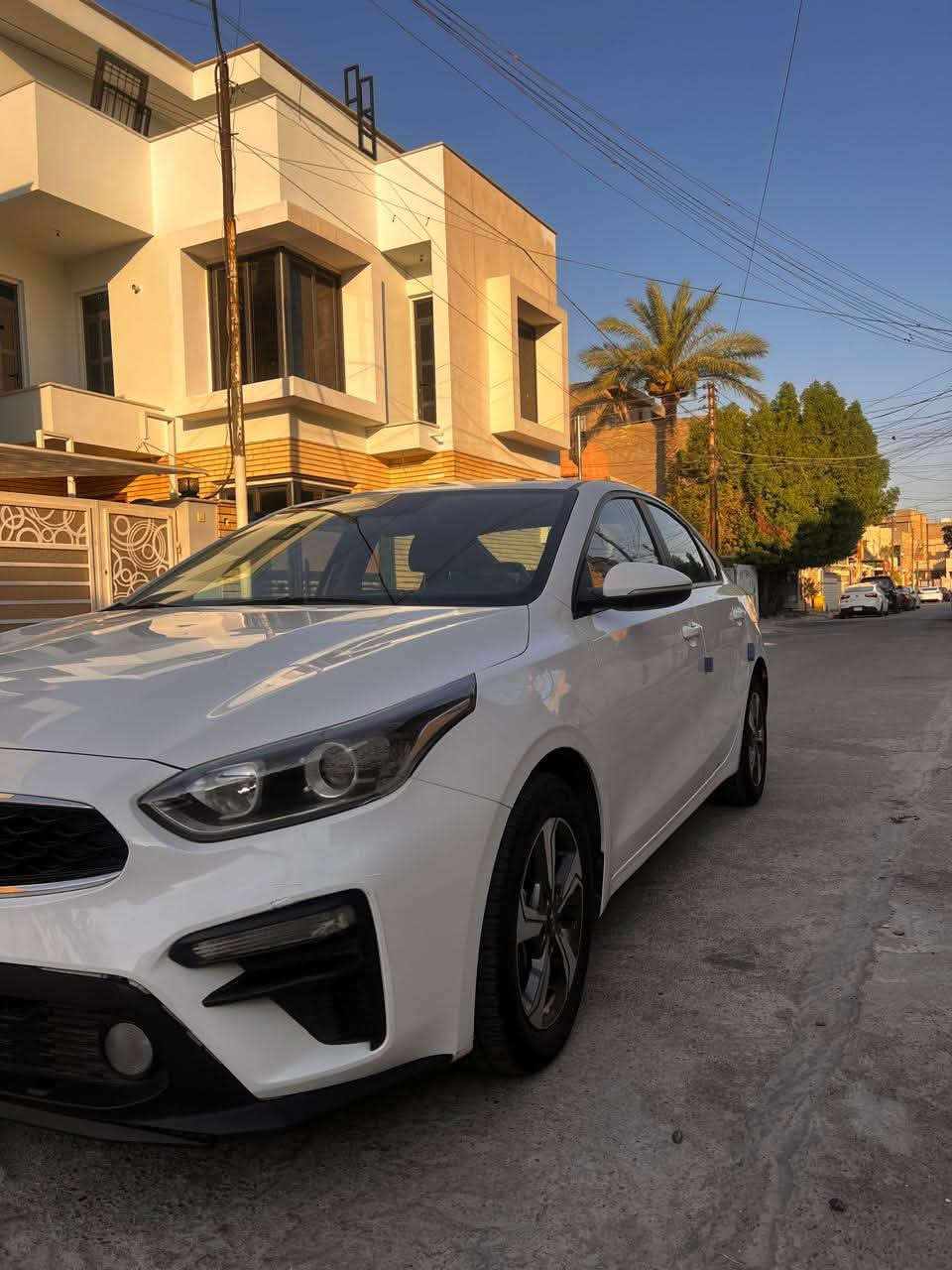 🚗 للبيع | كيا سيراتو 2019 خليجي 🚗
✔️ موديل: 2019
✔️ وارد: خليجي
✔️ محرك: 1600 سي سي
✔️ الممشى: 111 ألف كم
✔️ تحكمات ستيرن
✔️ جلد أحمر
✔️ مرايا شفط
✔️ حساسات خلفية
✔️ كاميرا خلفية
✔️ خمسة ويل كب
✔️ قطعتا تبريد
✔️ مكفولة

📌 السيارة باسمي، والتحويل ثاني يوم.

📍 الموقع: بغداد – الكرخ

💰 السعر: 14,300 دولار

📞 للاستفسار:
***********

سيارة نظيفة وجاهزة، والمعاينة خير دليل.
