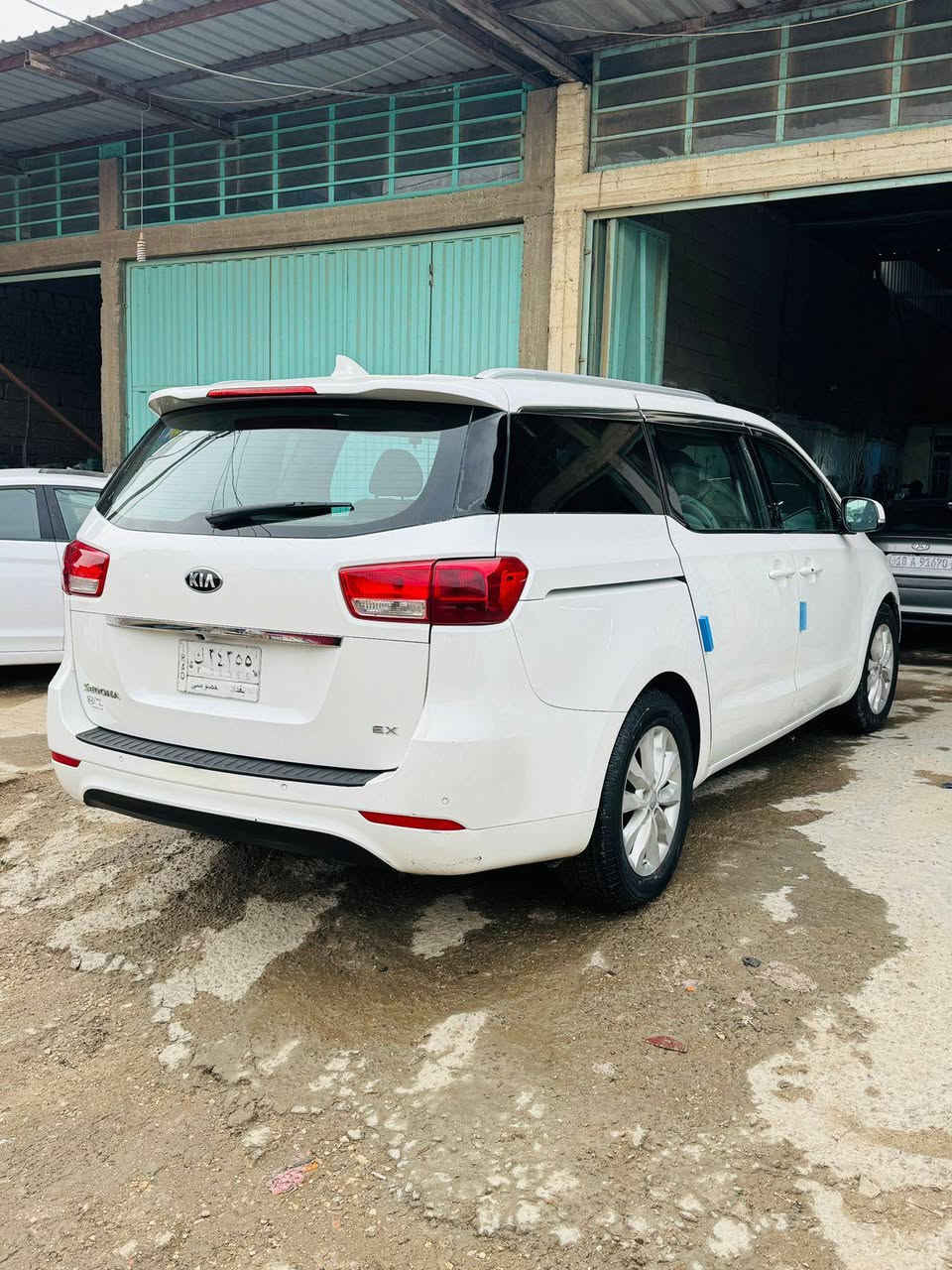 السلام عليكم سيدونه فول فول اعله فئه بلكيه سيدونه رقم بغداد السياره كير محرك حداديه جاهزه تخم تاير جديد شاشه خلفيه بلاديه السياره ع وضع الشركه موديل ٢٠١٦ حادثه جاملغ خلفي وباب وعندي انظربت باب السيايق أثر ستوته عندي حته صورت الباب من انضربت يعني صفحه حته ماتعبك السعر ١٧٠ و بيه مجال العنوان كربلاء ***********
