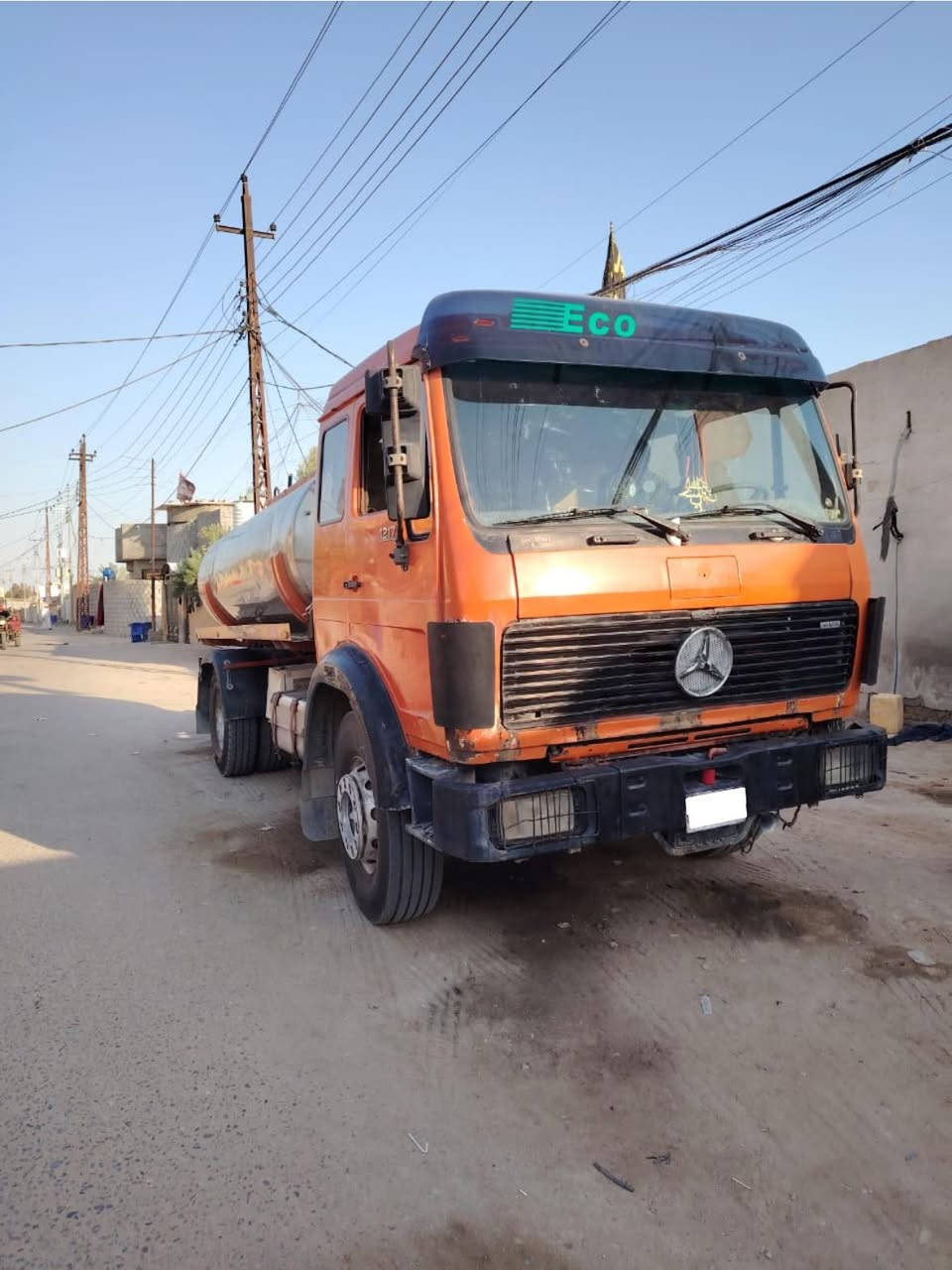 السلام عليكم
تنكر حموله 12 طن 
رقم بصرة باسمي
العنوان البصرة ابي الخصيب 
السعر 260 وبي مجال قليل 
التواصل ***********
