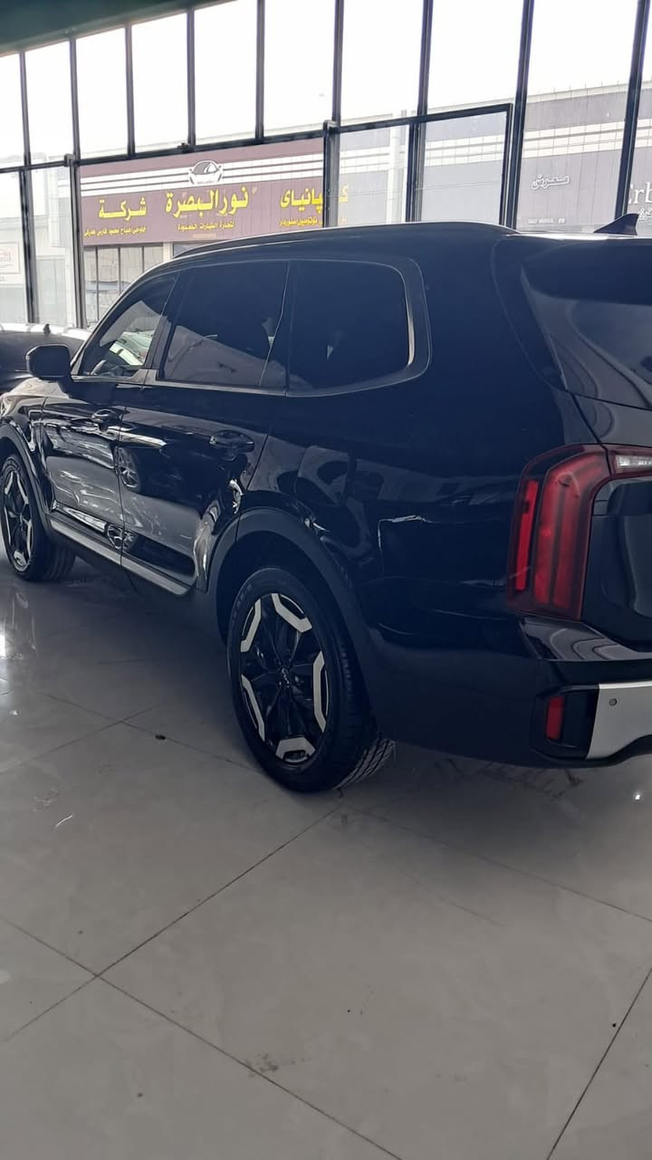 السلام عليكم
للبيع كيا تولرايد  موديل 2024 

وارد امريكي سياره حادثه جاملغ و باب خلفي فقط سياره جديده ماشيه 62 بدون ايرباك  

( وعلفحص وين ميحب المشتري)

( صور الحادث ورقم الشاصي موجوده بلمنشور )

(فول مواصفات 1/1)  

مواصفات:-  :-بصمة تشغيل / بصمة ابواب/ تشغيل عن بعد / كشنات دفئه /اربع انظمه قياده

/ /شاشة كبيرة متصله

حساسات امامي خلفي / المرايات الجانبية شفط

اشارة لد /لايت زنون/تحديد مسار/ شحن وايرليس

رادار امامي وخلفي وجانبي /كراسي كهربائي /كشنات تدفه  نضام ترحيب بل مرايه / كشنات منفصله

للاستفسار الاتصال واتساب على الرقم***********
