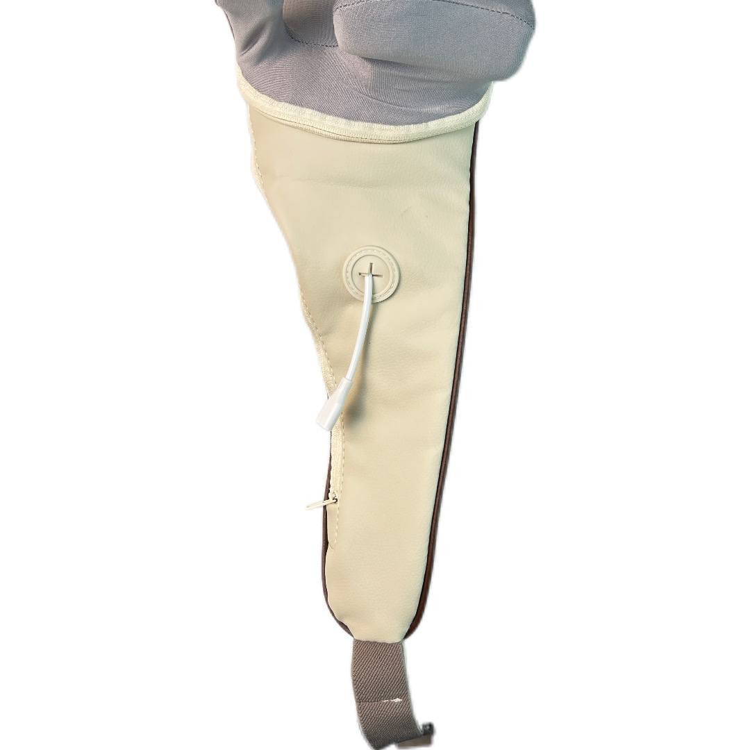 متوفر لدا مكتب رحله #مكتب_رحله
جهاز تدليك كتف والرقبه 

تدليك مريح للرقبة والكتفين
بعد يوم طويل
يُستخدم أيضًا للظهر، الخصر، والساقين
تحسين الدورة الدموية وتخفيف التوتر العضلي

مثالي للاستخدام المنزلي والاسترخاء اليومي

تصميم مريح يدعم مناطق متعددة من الجسم

بطارية مدمجة بسعة 1800mAh لشحن لاسلكي واستخدام متنقل

طاقة تشغيل منخفضة 20 واط – آمن وفعال

تشغيل بجهد 5V – متوافق مع أغلب شواحن USB

خامة عالية الجودة وسهلة التنظيف

للاستفسار ***********
