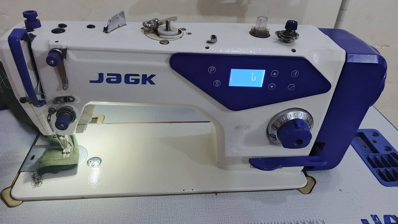 مكينه خياطه صناعيه جاك A9مشروووط كدامكم نضافته وشغله مكاني الديوانية ناحية الصلاحيه شاميه وعندي توصيل للنجف والديوانيه فقط 300وبيها مجال


**إذا كنت صاحب هذا الإعلان وتريد حذفه لأي سبب، رجاءا أرسل رسالة إلى الدعم الفني**